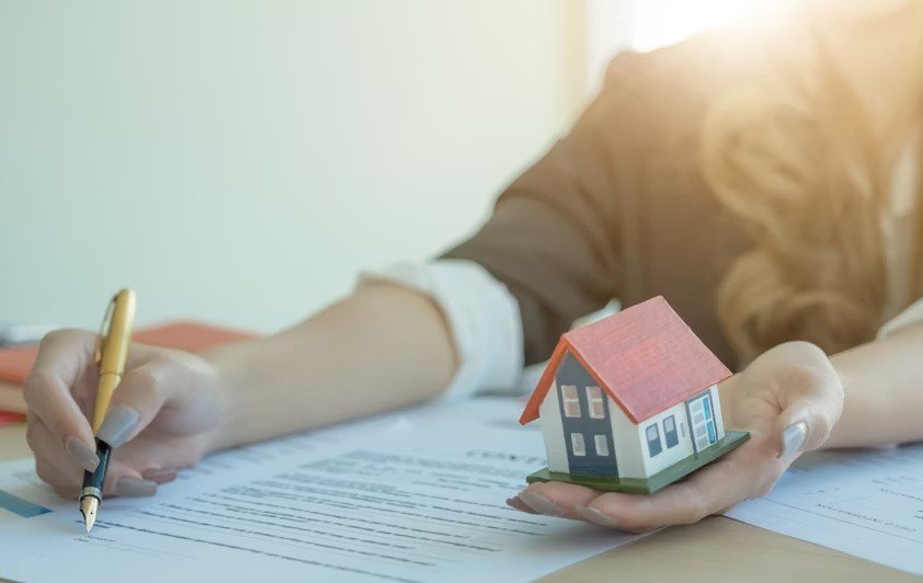 Best Low Commission Real Estate Companies.jpg